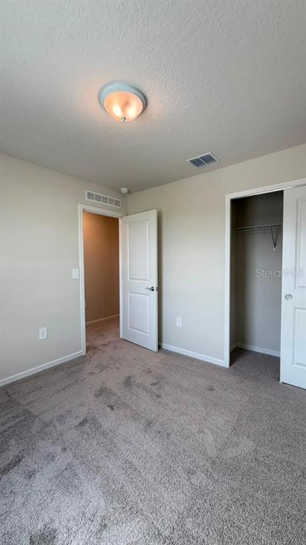 Building Photo - 2122 Southbury Dr