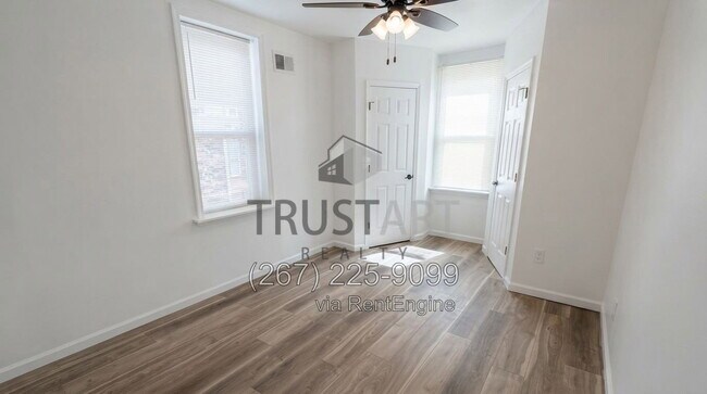 Building Photo - 196 W Duncannon Ave