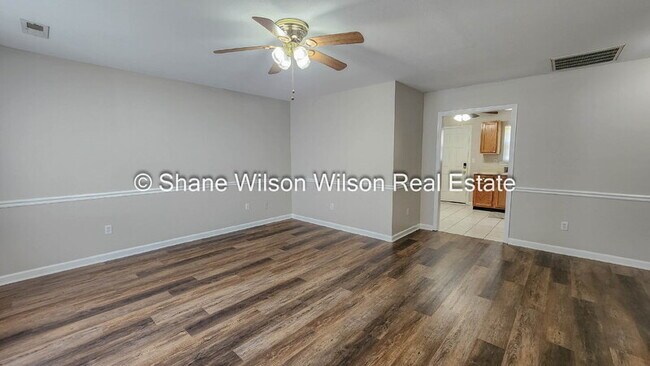 Building Photo - 37 Allison Dr