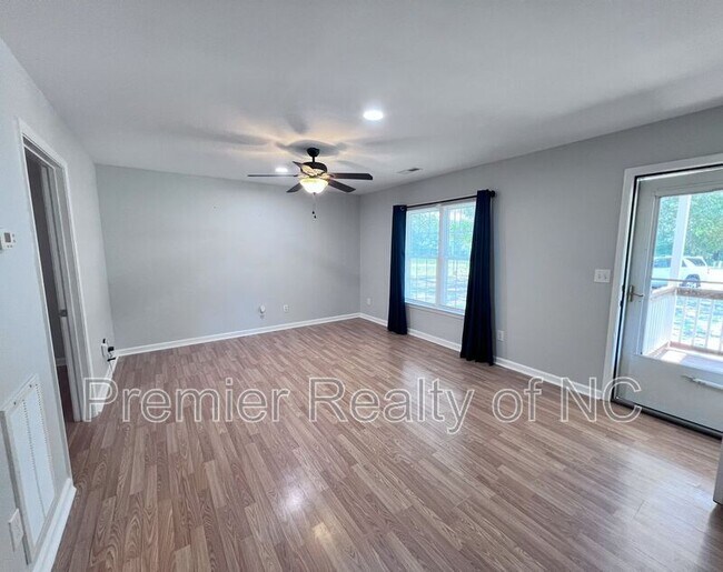 Building Photo - 469 Childrens Home Rd