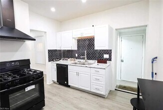 Building Photo - 3BD/ 1.5 BA Home for Rent- Cleveland