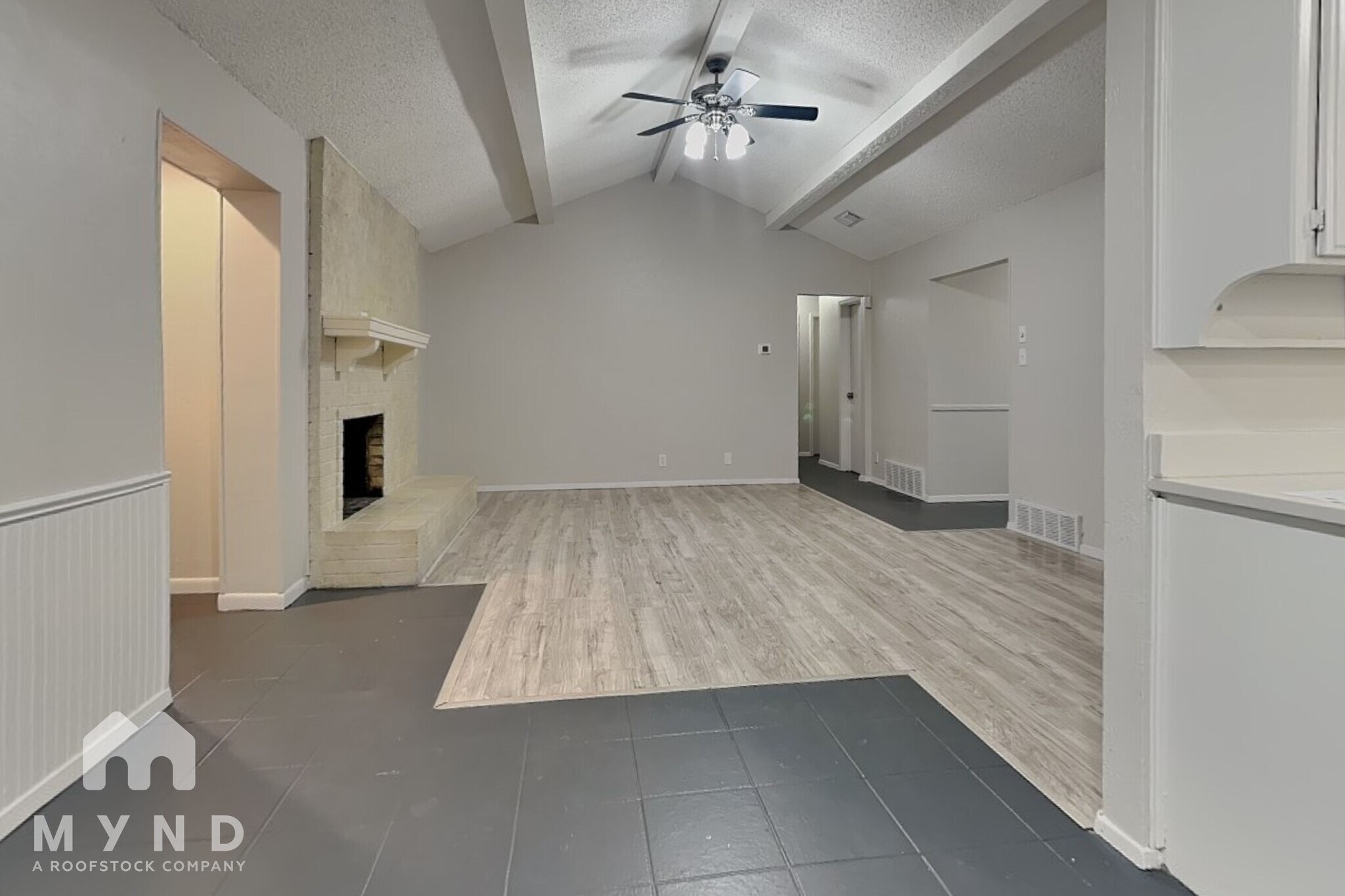 Building Photo - 408 Park Center Blvd