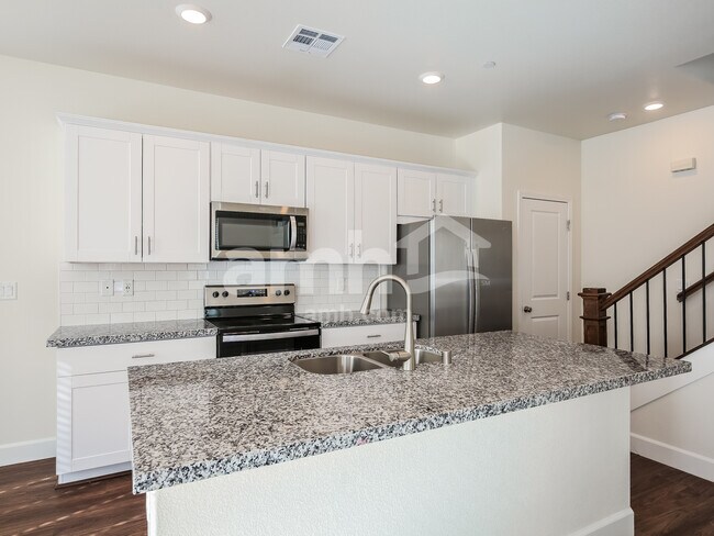 Building Photo - 317 Cape Seville Pl
