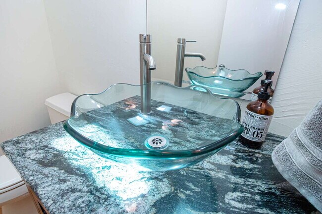 Building Photo - Palm Aire Fully Furnished Rental