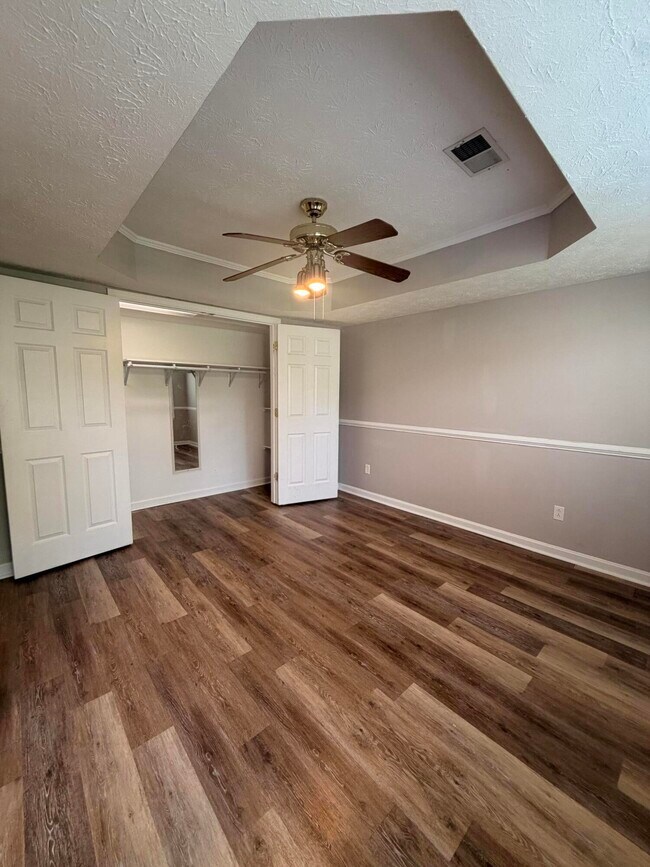 Building Photo - 3820 Muirfield Pl