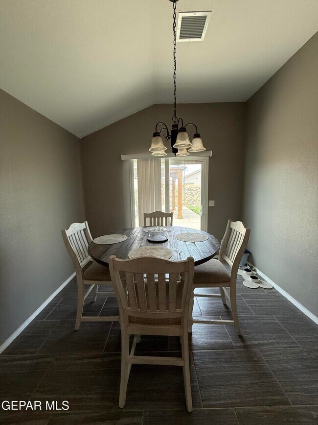 Building Photo - 14609 Carlo Alvarado Dr
