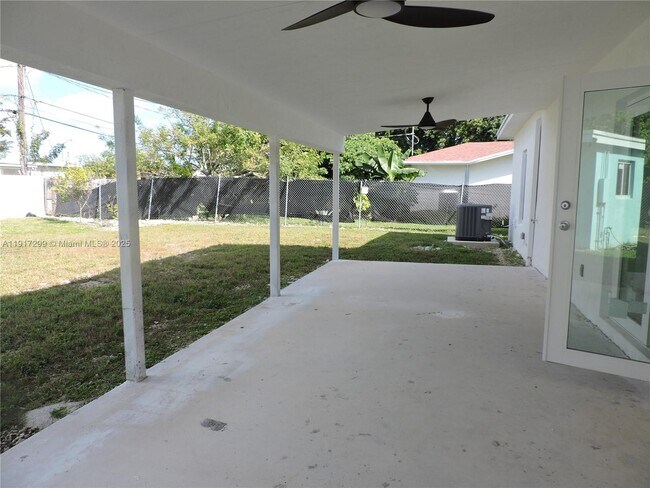 Building Photo - 849 NW 12th St