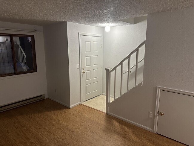 Building Photo - 4887 Basswood Dr