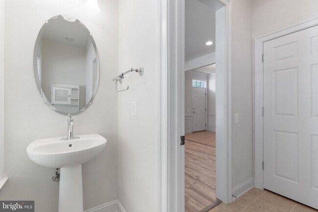 Building Photo - 25503 Amber Gate Terrace