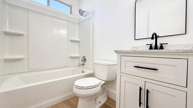 Building Photo - 4827 W Michigan Ave