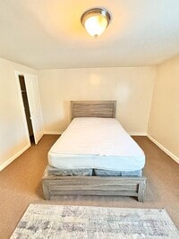 Building Photo - 815 N Caroline St