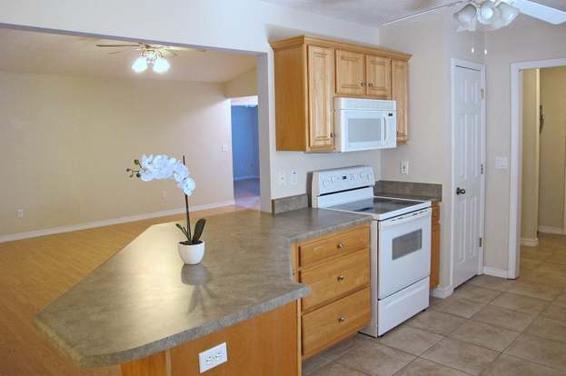 Building Photo - 4150 Oak Pointe Dr