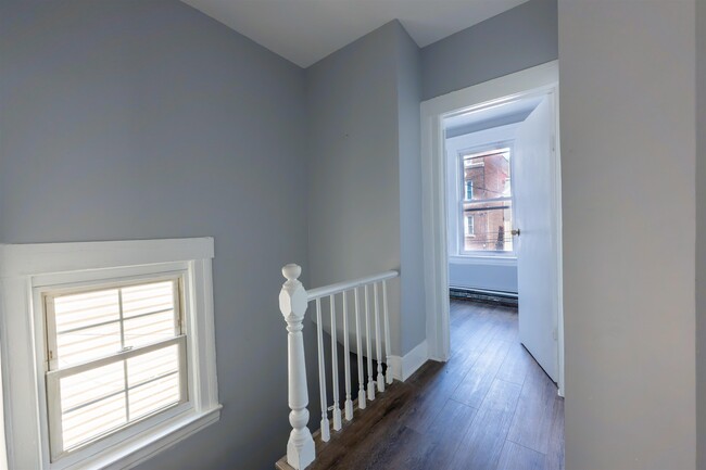 Building Photo - 229 Bidwell Ave