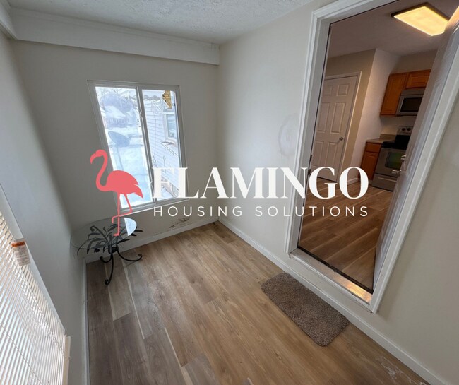 Building Photo - 2031 Suman Ave