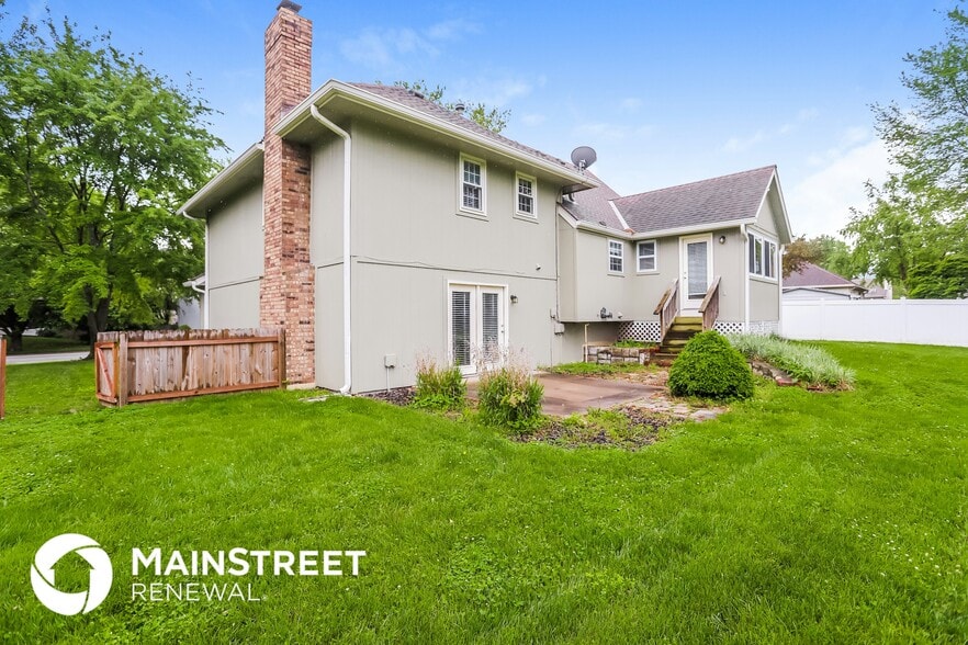 Building Photo - 209 S Montclaire Dr