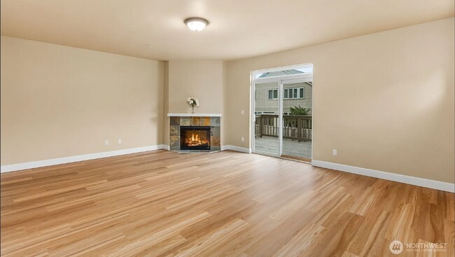 Building Photo - Rent: $2500 - 2 bed Condo