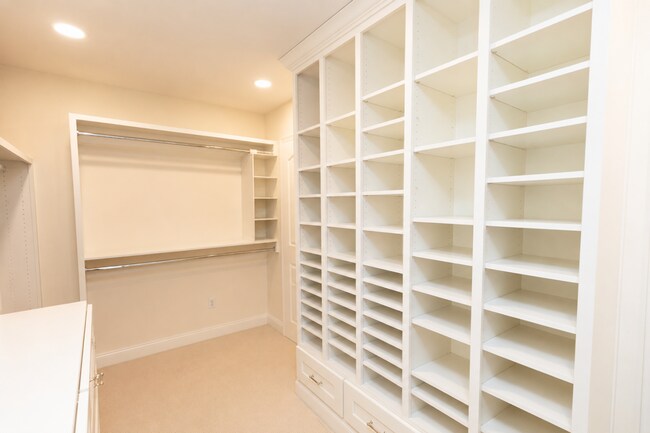 Building Photo - 508 W Harry St