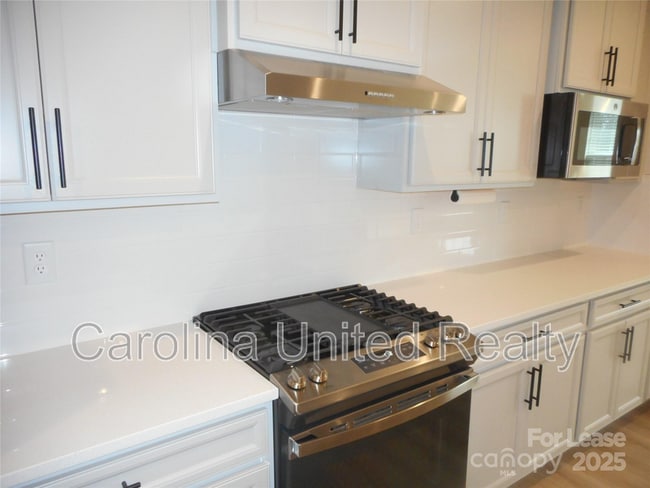 Building Photo - 3033 Matthews-Indian Trail Rd