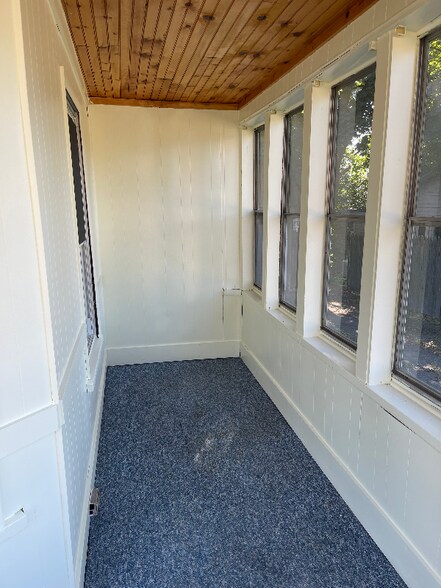 Building Photo - 83 Highland Ave