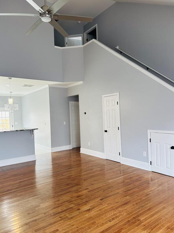 Building Photo - 305 Claybrooke Dr