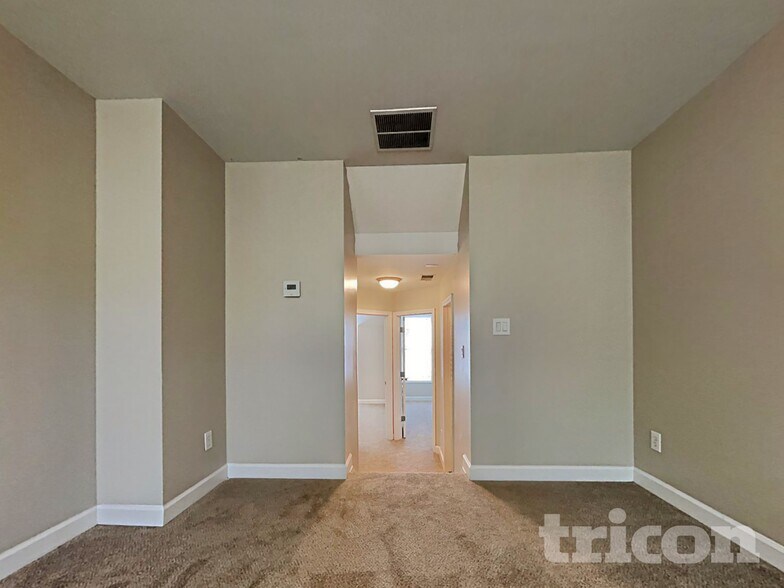 Building Photo - 115 Michael Ct