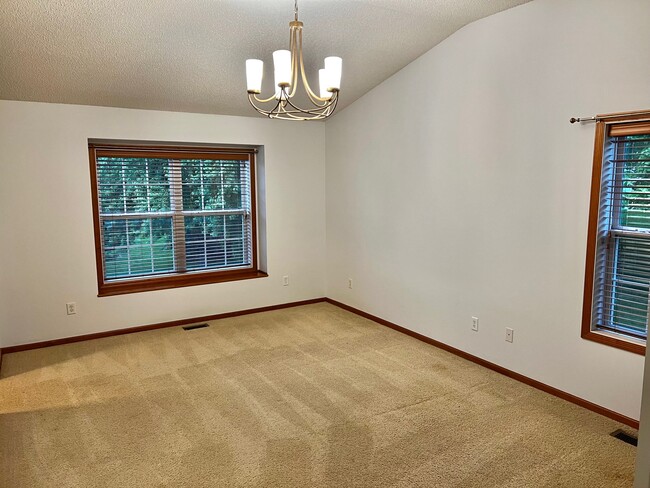 Building Photo - 3475 Cherry Ln