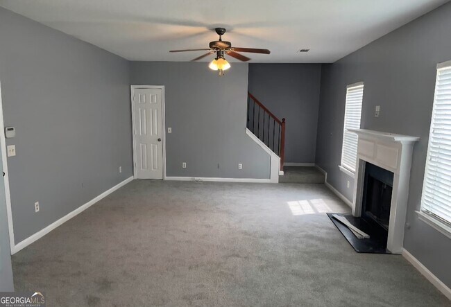 Building Photo - 297 Othello Dr