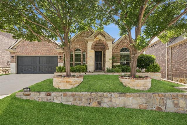 Primary Photo - 501 Oak Point Dr