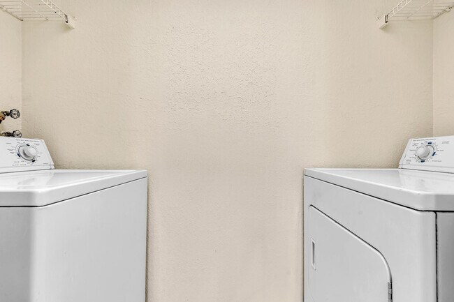 Building Photo - 10240 NW 33rd Pl