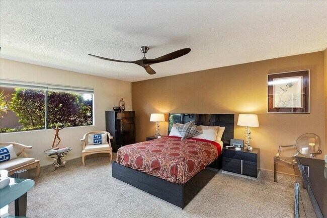 Building Photo - 1326 Tiffany Cir N