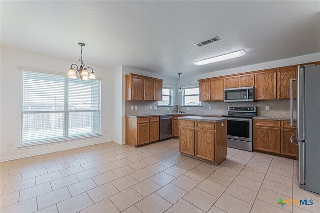 Building Photo - 3603 Salt Fork Dr
