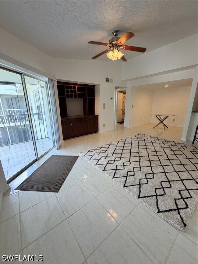 Building Photo - 108 Santa Clara Dr