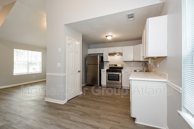 Building Photo - 7551 Clear Creek Dr