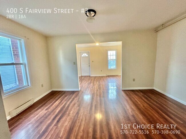 Building Photo - 400 S Fairview St