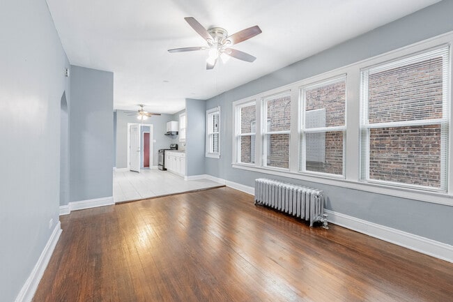 Building Photo - 7729 S Laflin St