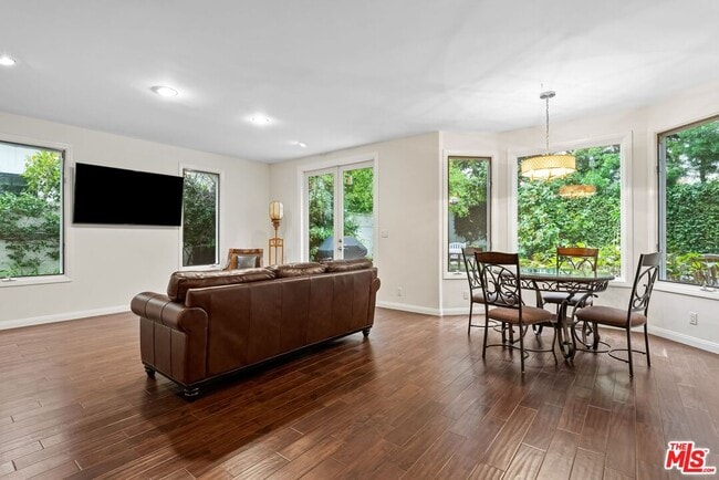 Building Photo - 16015 W Northfield St