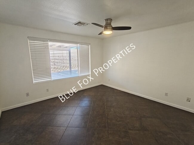 Building Photo - 2289 W Enchantment Pl