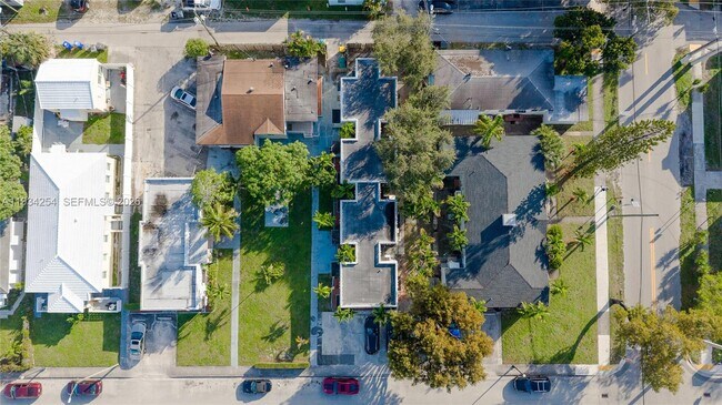 Building Photo - 1840 Fillmore St