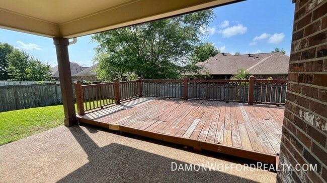 Building Photo - 610 Salems Ct