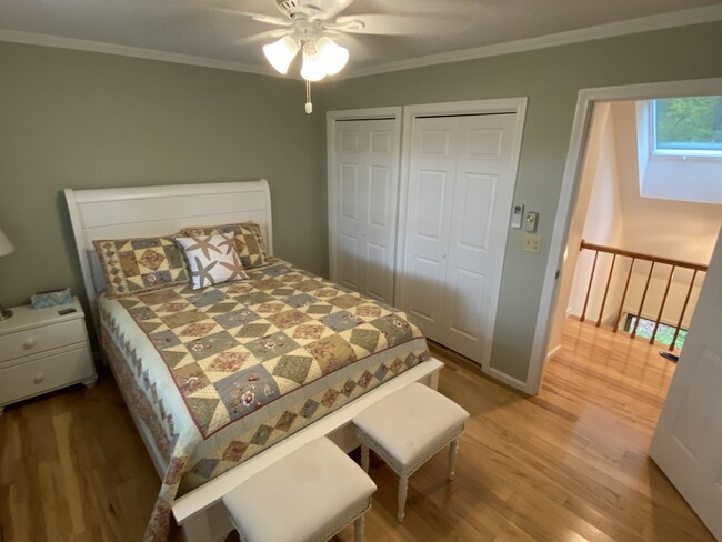 Master bedroom - 3 Rosewood Ln