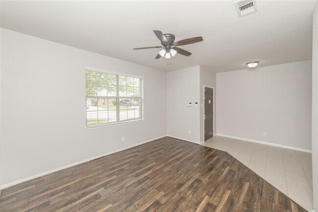 Building Photo - 5318 Fossil Stone Ln