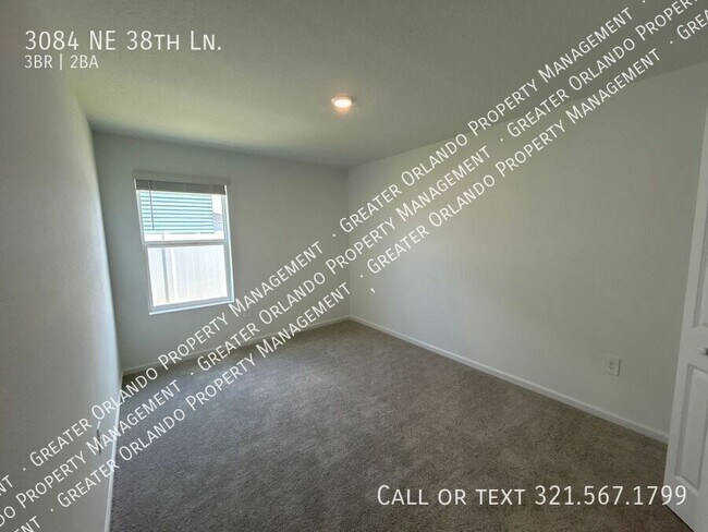 Building Photo - 3084 NE 38th Ln