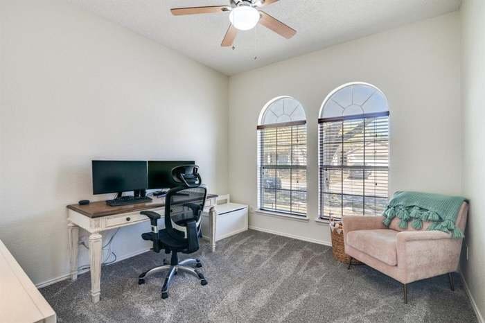Building Photo - 372 Bayberry Dr