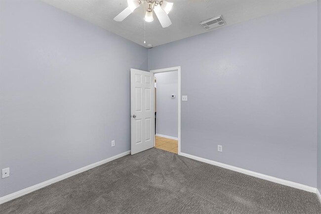 Building Photo - 6439 Stone Landing Ln