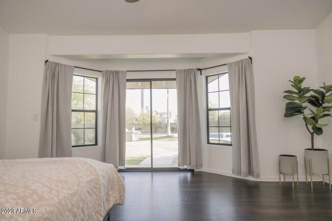 Building Photo - 6427 W Wethersfield Rd