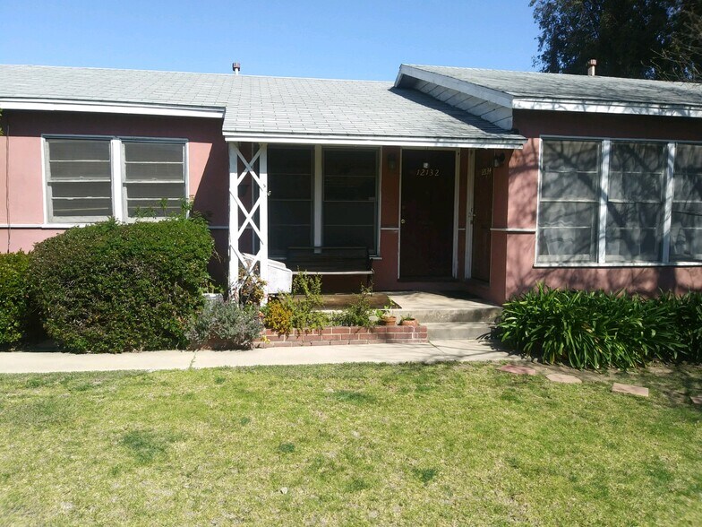 Building Photo - 12138 Mitchell Ave
