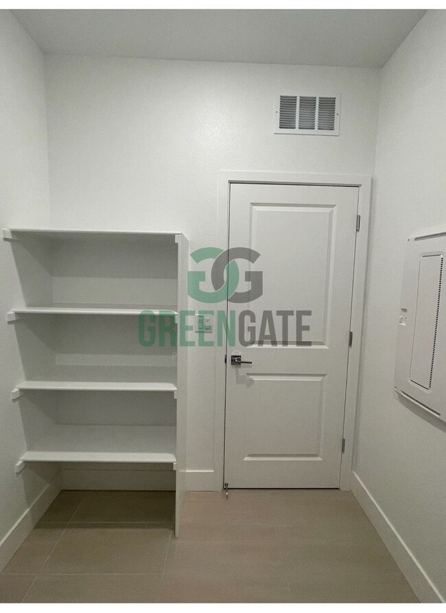 Building Photo - New Build in Tracy Hills!! 4 Bedroom 2.5 Bath AVAILABLE NOW!!