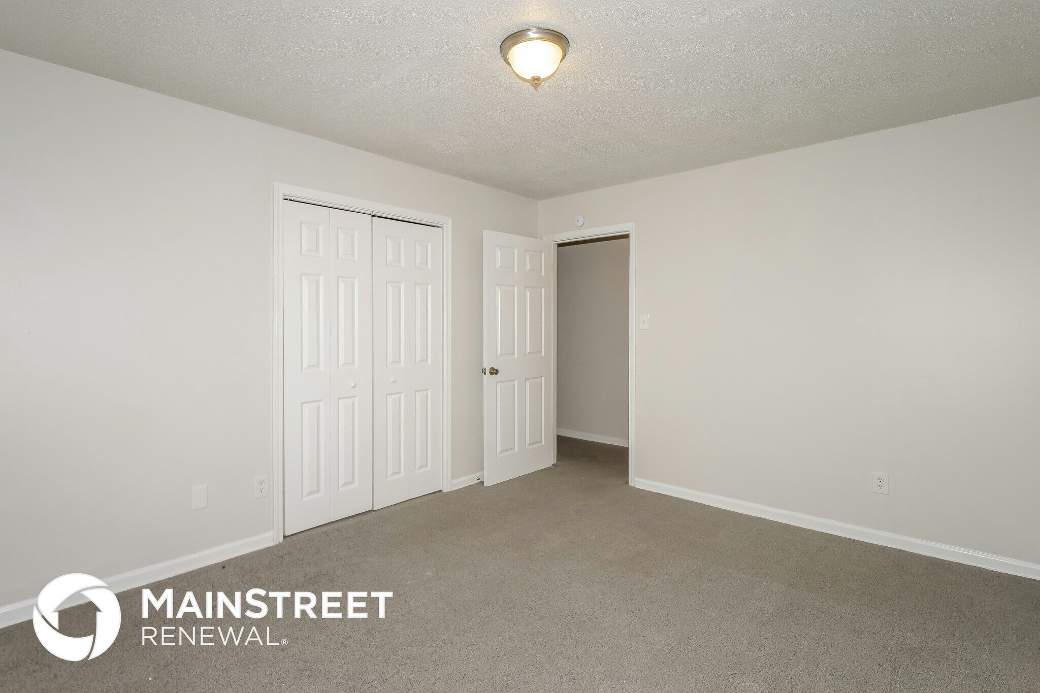 Building Photo - 4696 Crestfield Rd