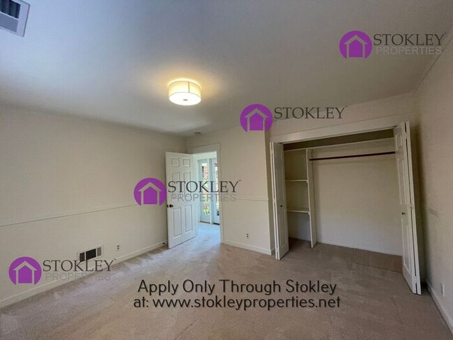 Building Photo - 149 Alegra Ln