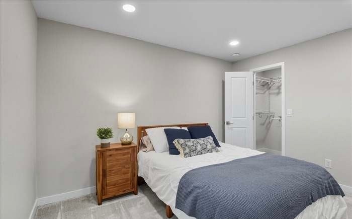 Building Photo - 27001 35th Ave S